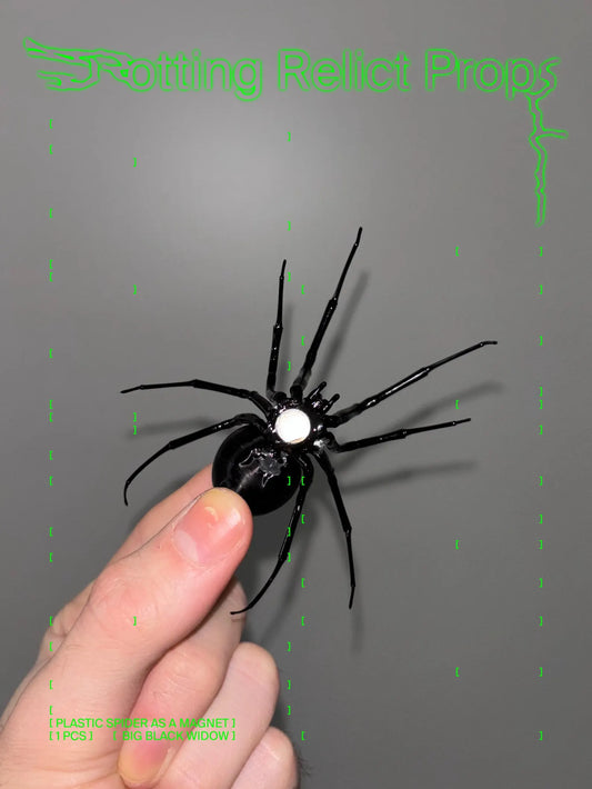 Realistic Giant Black Widow Spider Magnet